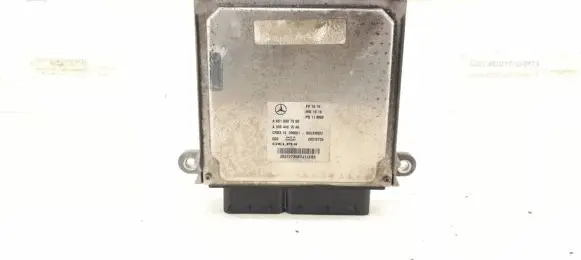 Mercedes-Benz C W204 Engine control unit/module 6519007500 A6519007500