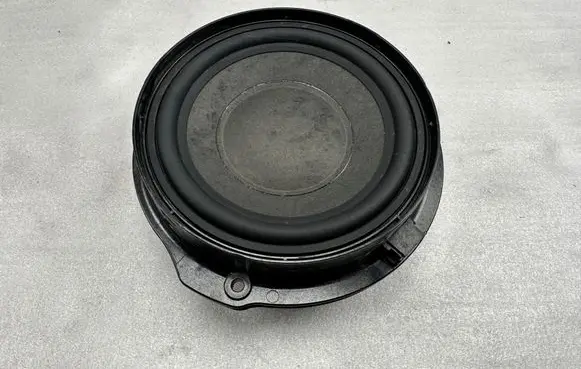 Mercedes-Benz GL X166 Front door speaker A1668202002