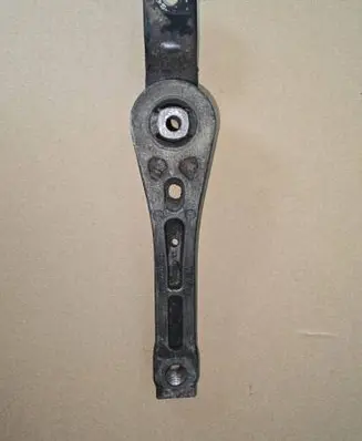 Volkswagen Touran I Engine mount bracket 1K0199855A