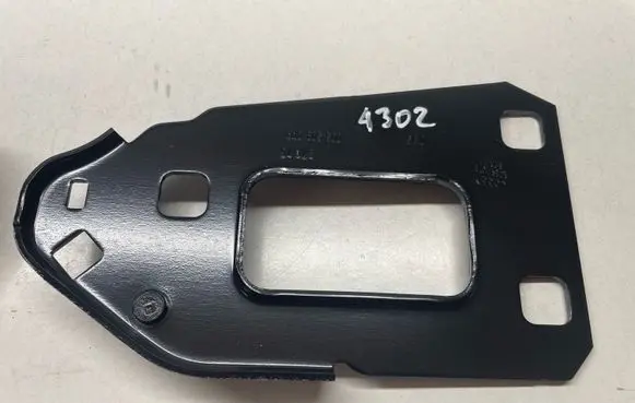 Audi A4 S4 B8 8K Radiator support slam panel bracket 8K0805500