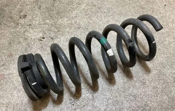 MG MG4 ev Rear coil spring