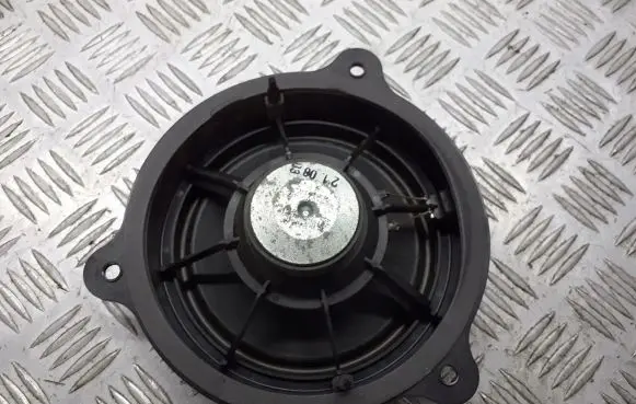 Nissan Micra Subwoofer speaker