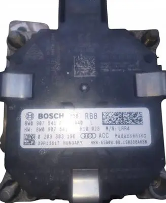 Audi A5 Distronic sensor radar 8W0907561B
