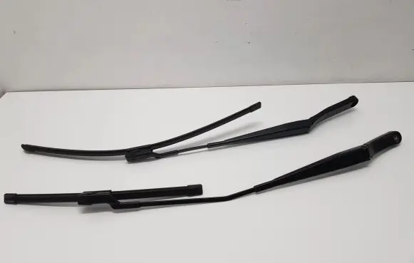 Skoda Fabia Mk3 (NJ) Front wiper blade arm 6V1955410A 6V1955409A