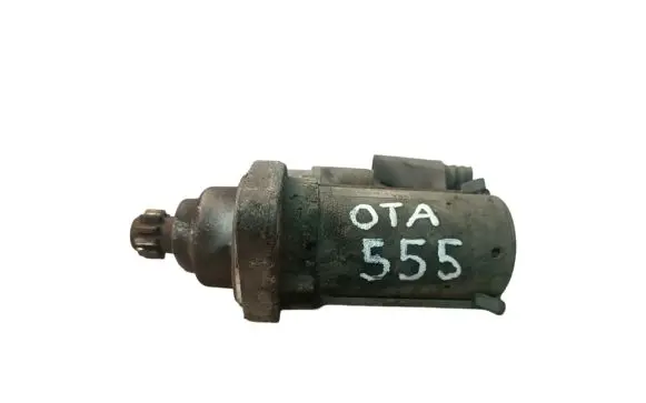 Volkswagen Touran I Starter motor 02M911023M