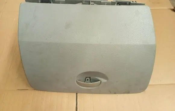 Renault Modus Glove box 8200461376