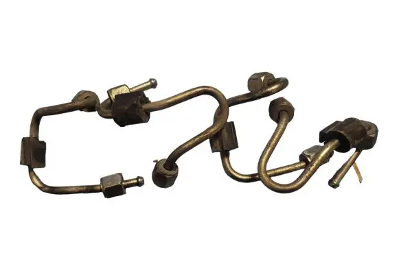 Volkswagen PASSAT B6 Fuel injector supply line/pipe 