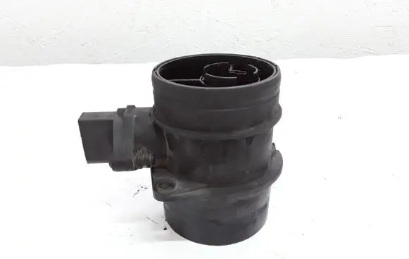Volkswagen Touareg I Mass air flow meter 0281002461 074906461B