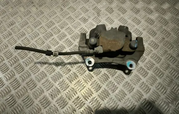 Volvo XC60 Front brake caliper 31665740