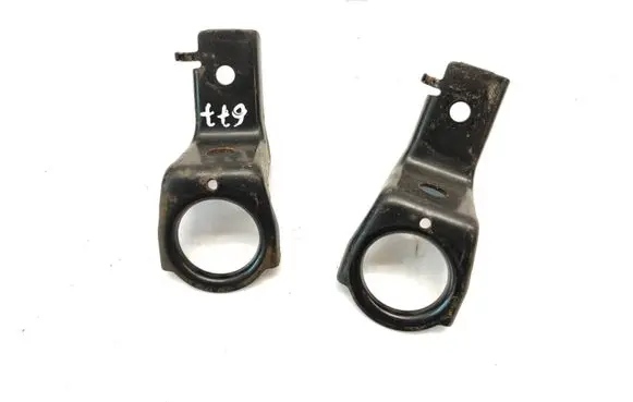 Radiator mount bracket