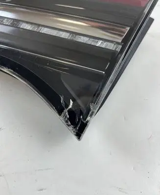 Tesla Model 3 Tailgate rear/tail lights 1077402