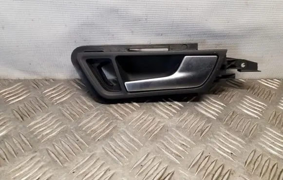 Audi Q5 SQ5 Front door interior handle 8R0837020