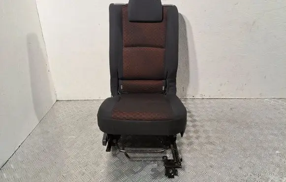 Toyota Verso Rear seat 