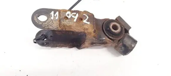 Citroen C4 I Engine mount bracket 