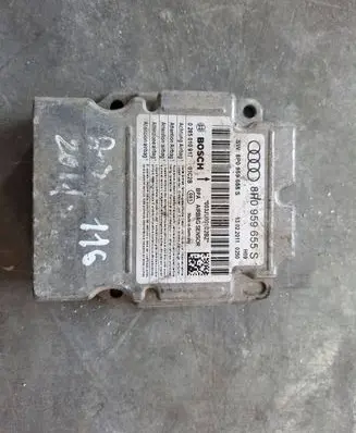 Audi A3 S3 8P Airbag control unit/module 8P0959655S 8R0959655S