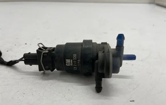 Opel Zafira B Windscreen/windshield washer pump 13248320