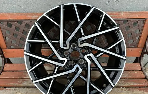 Ford Mustang Mach-E R20 alloy rim 