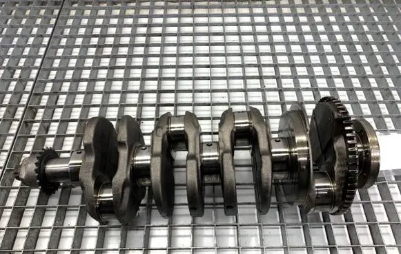 Renault Master III Crankshaft 8200805625