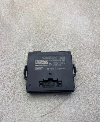 Volkswagen PASSAT B8 Gateway control module 5Q0907530AC A2C93831002B 5Q0907530M