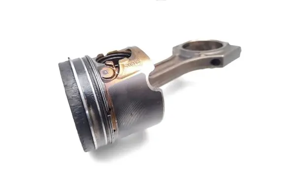BMW 3 F30 F35 F31 Piston with connecting rod N47D20C