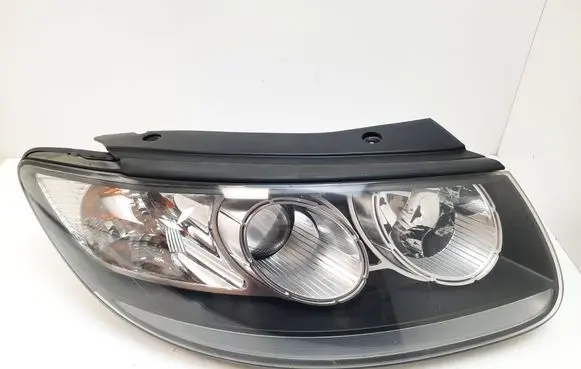 Hyundai Santa Fe Headlight/headlamp 921022BXXX