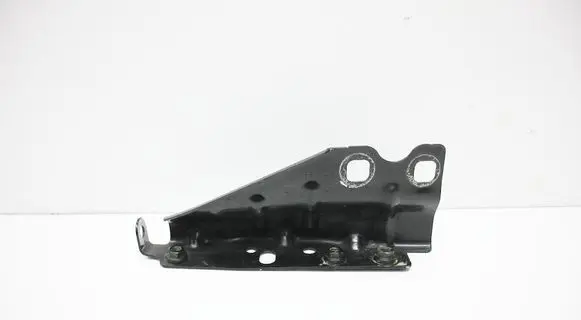 Land Rover Range Rover Sport L461 Fender mounting bracket M8E216D079AD