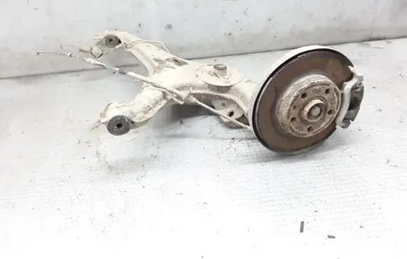 Volkswagen Transporter - Caravelle T4 Rear wheel hub spindle/knuckle 