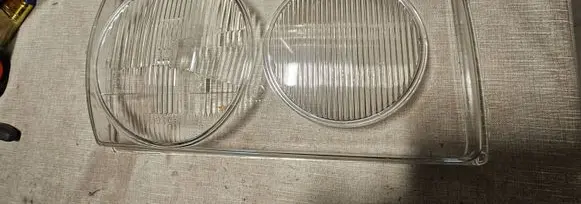 Mercedes-Benz 200 300 W123 Headlight part 1305620205 24433R20 24432R19