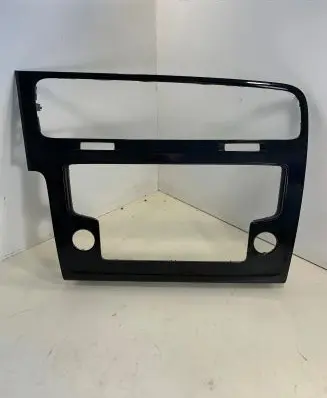 Volkswagen Golf VII Radio/GPS head unit trim 5GM819728