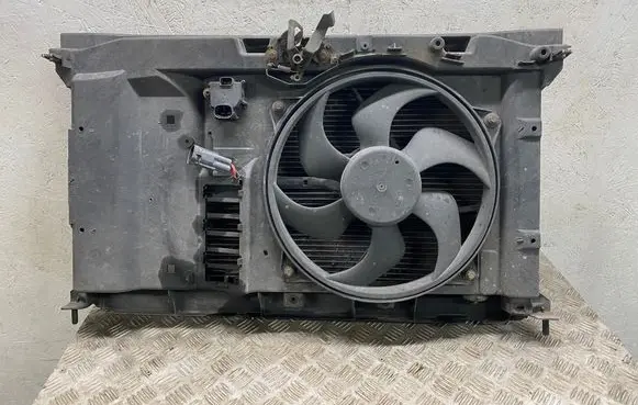 Peugeot 307 CC Radiator set 9634009380 9641712280 9647421580