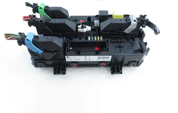 Opel Astra H Central body control module 5DK00866951 13180775DL