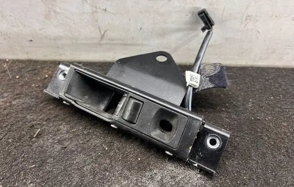 Audi TT TTS Mk2 Convertible roof lock/latch 8J7871443A 01C6010100300