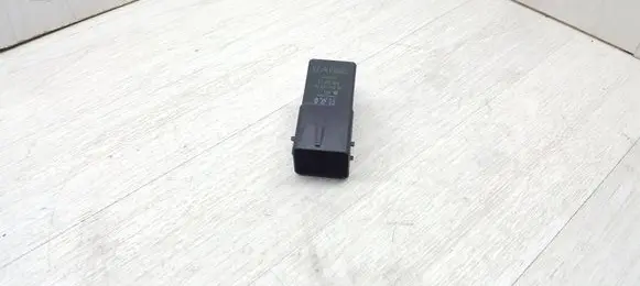 Peugeot 308 Glow plug pre-heat relay 9802424080 51299065