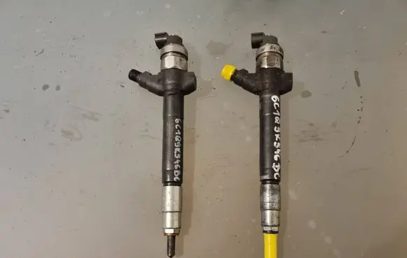 Ford Transit Fuel injector 6C1Q-9K546-BC