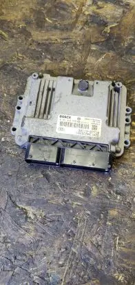 KIA Ceed Engine control unit/module 3911327710 0281013570