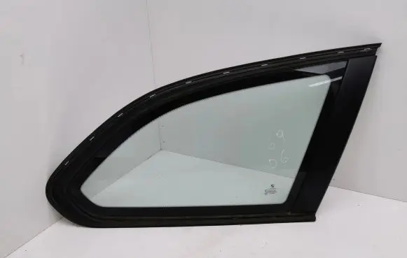Rear side window