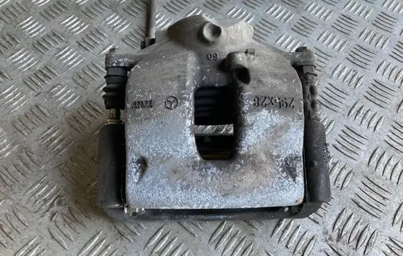 Mercedes-Benz C W204 Front brake caliper