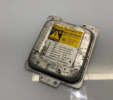 Mercedes-Benz E W211 Headlight ballast module Xenon 5DC00906000 A2118709026 A2118709126
