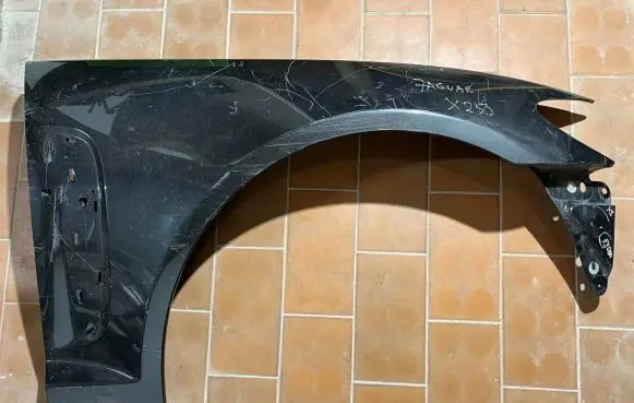 Jaguar XF X250 Fender 8X2316E004A