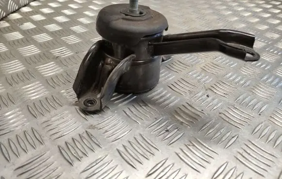 KIA Rio Engine mount bracket 21824h8000