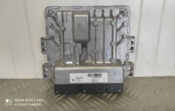 Opel Movano B Engine control unit/module 237106117R A2C13071801 237100827S