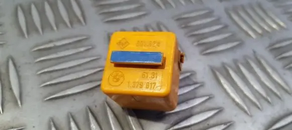 BMW 5 E34 Other relay 61311379817 61.311379817
