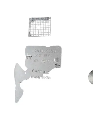 Audi A4 S4 B5 8D Engine cover (trim) 028103935B