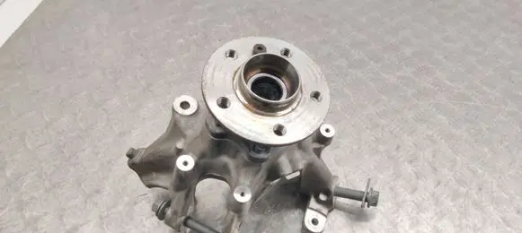 BMW iX Rear wheel hub 6890578