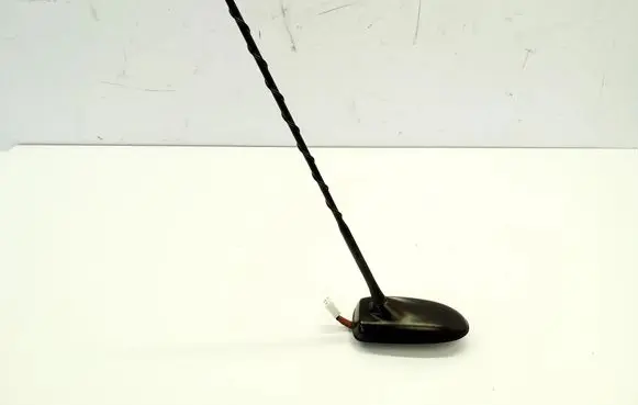Toyota RAV 4 (XA40) Aerial GPS antenna 