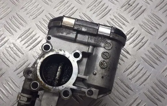 Opel Corsa C Throttle body valve 9157512