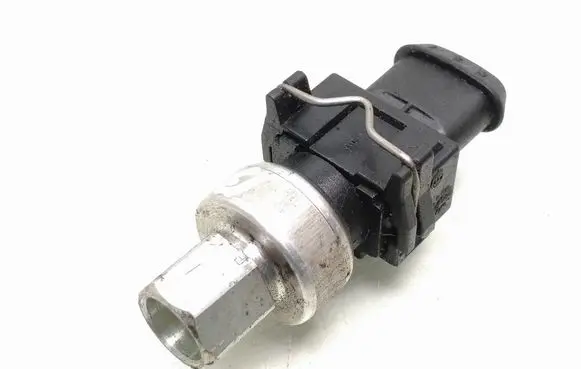 Volvo V40 Air conditioning (A/C) pressure sensor 31292004