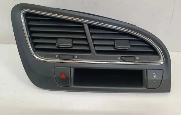 Peugeot 5008 Dash center air vent grill 9686527977 63191075