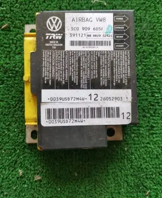 Volkswagen PASSAT B6 Airbag control unit/module 3C0909605C