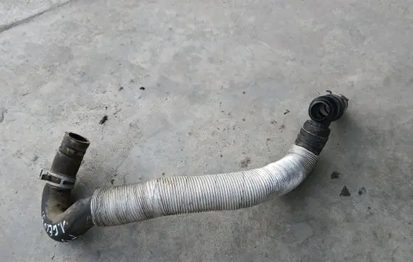 Ford Focus Engine coolant pipe/hose JX61-18D476